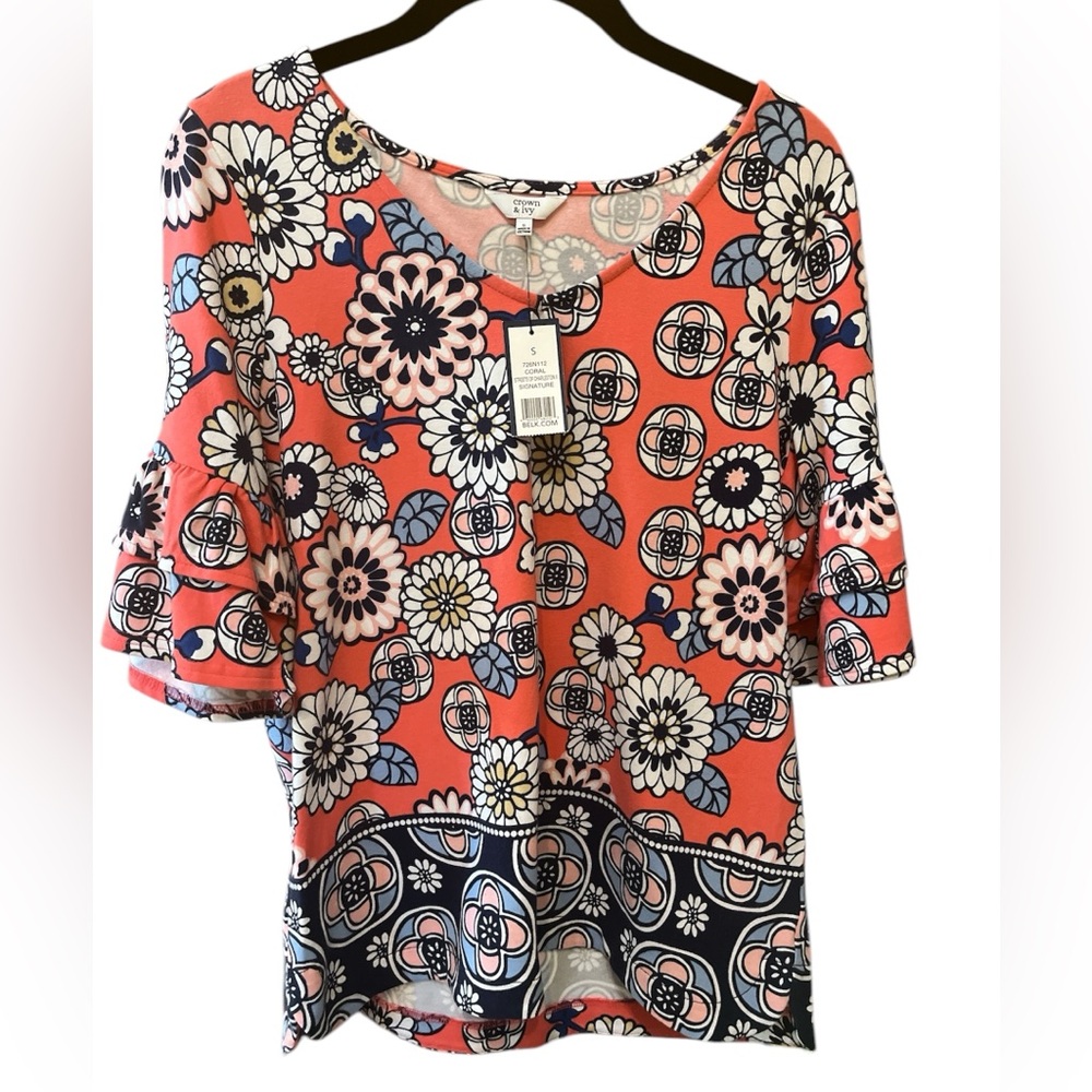 Women’s Crown & Ivy NWT size S.  Pullover with pretty sleeve and colors.